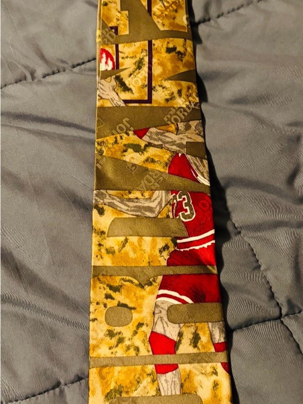 Jordan Basketball Print Tie - Red & Gold